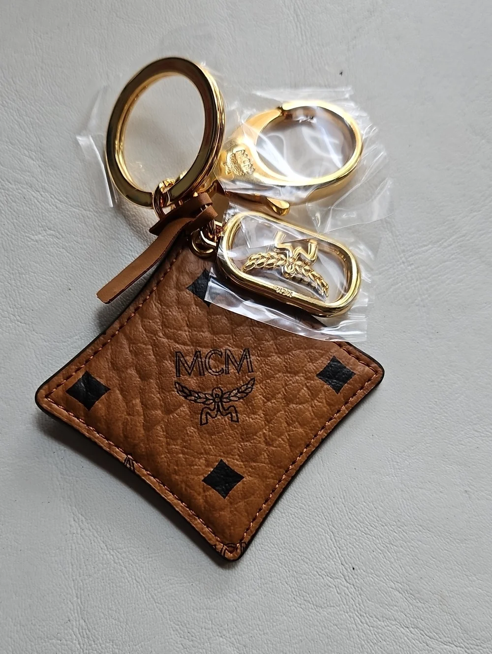 MCM BICOLOR DIAMOND KEY CHAIN